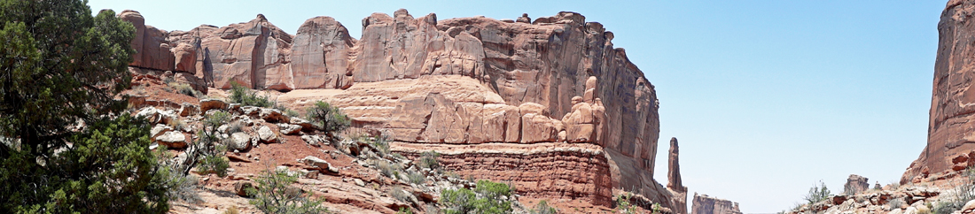panorama of Park Avenue at Arches National Park